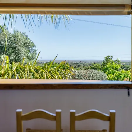 Casa Juka - Private Algarve With Pool, Garden & Sea View Ferienhaus *