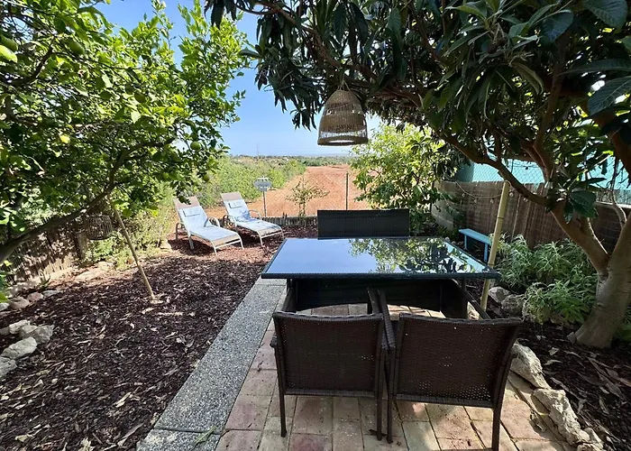 Casa Juka - Private Algarve With Pool, Garden & Sea View بيت للعطل *